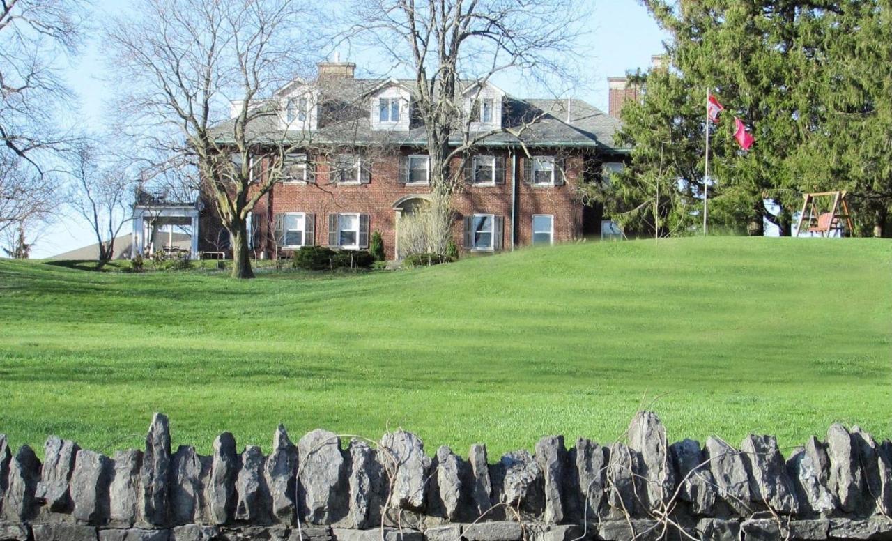 Clonmel Castle Hotel Port Dover Exterior photo