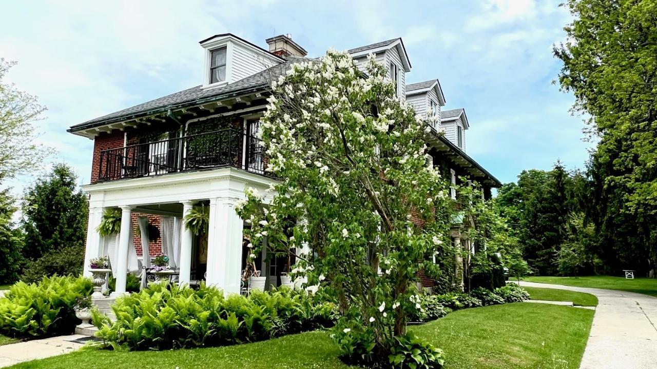 Clonmel Castle Hotel Port Dover Exterior photo